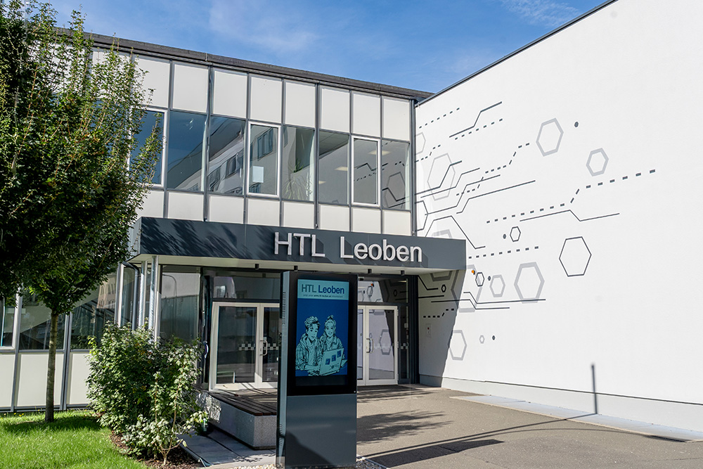 Vorderansicht HTL Leoben