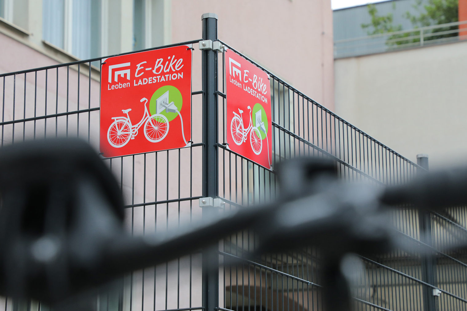 Hinweisschild E-Bike Ladestation
