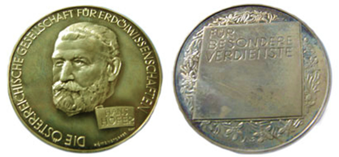 beidseitige Ansicht der Hans Höfer Medaille