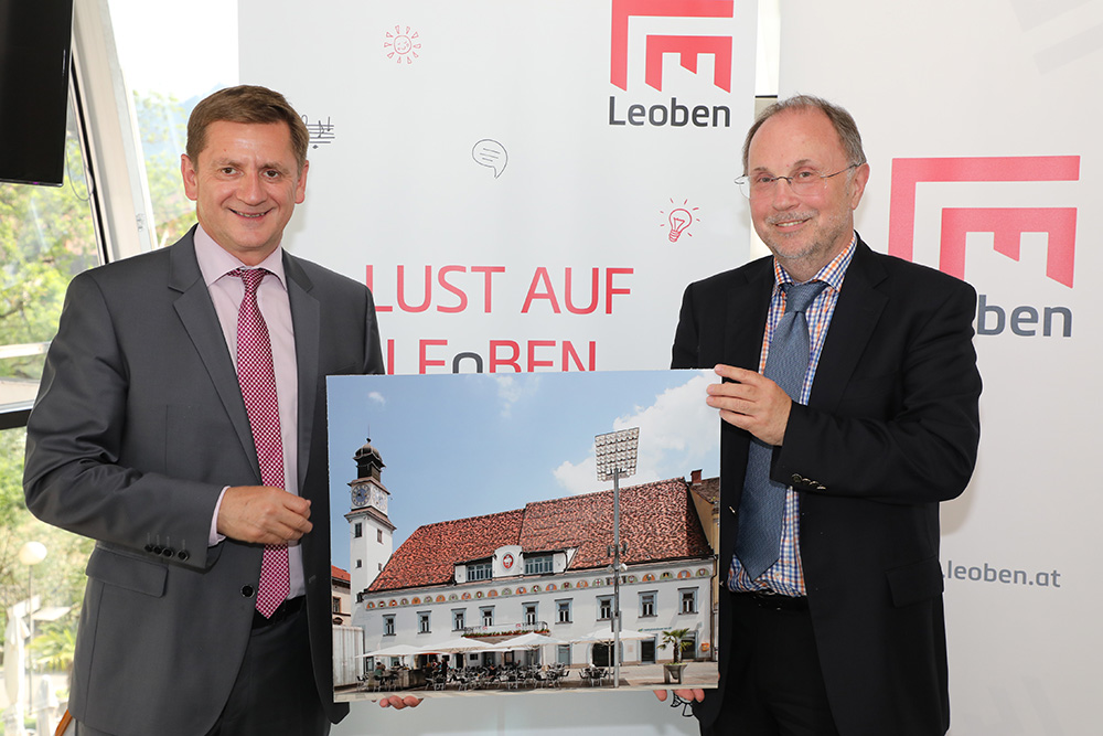 Bürgermeister Wallner und Finanzreferent Mautner