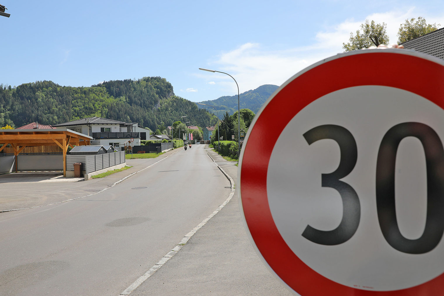 30iger Zone für Hinterberg