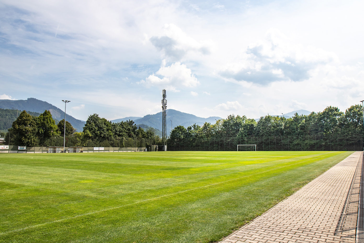 Fußballfeld am Tivoli