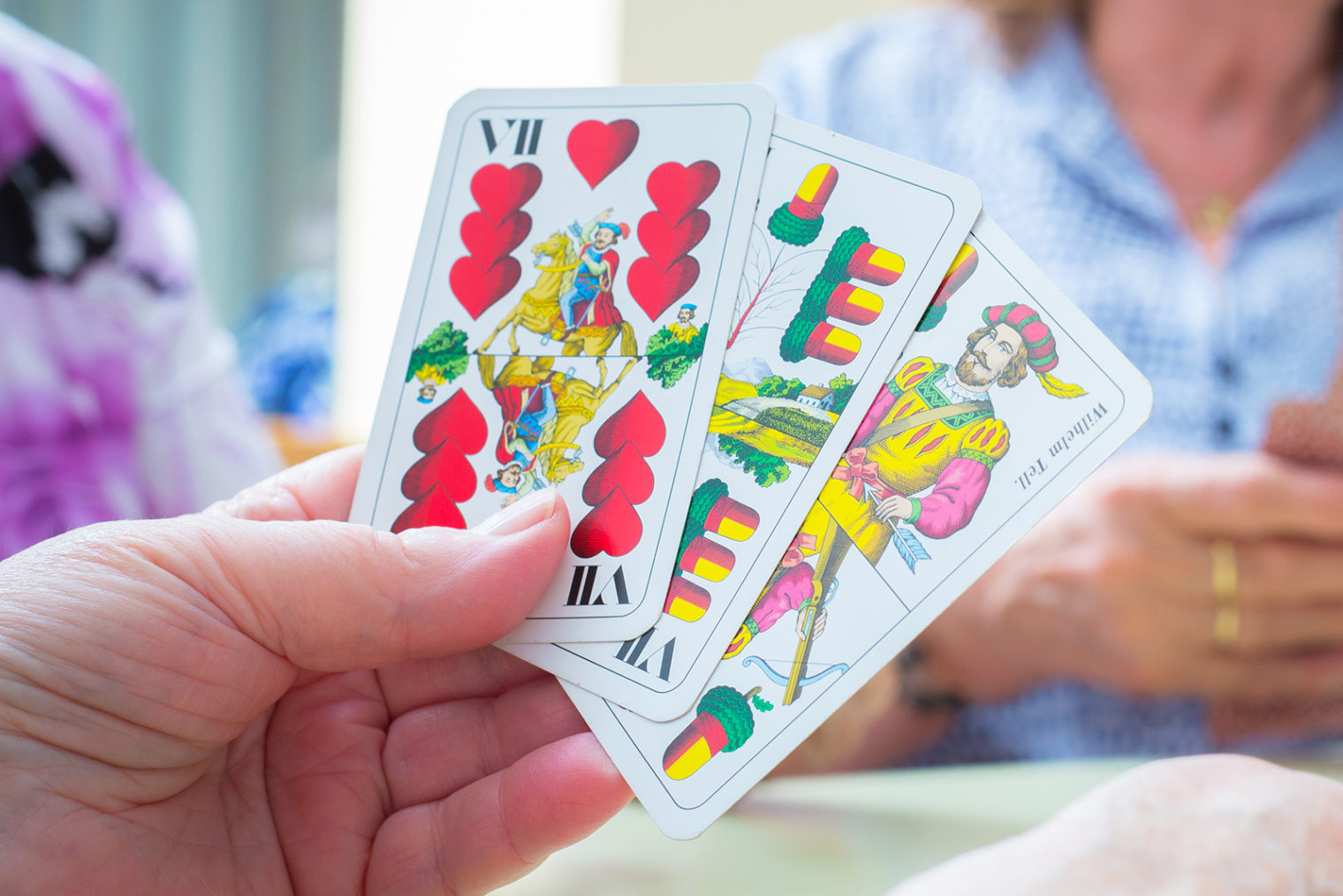 Symbolbild Kartenspielen
