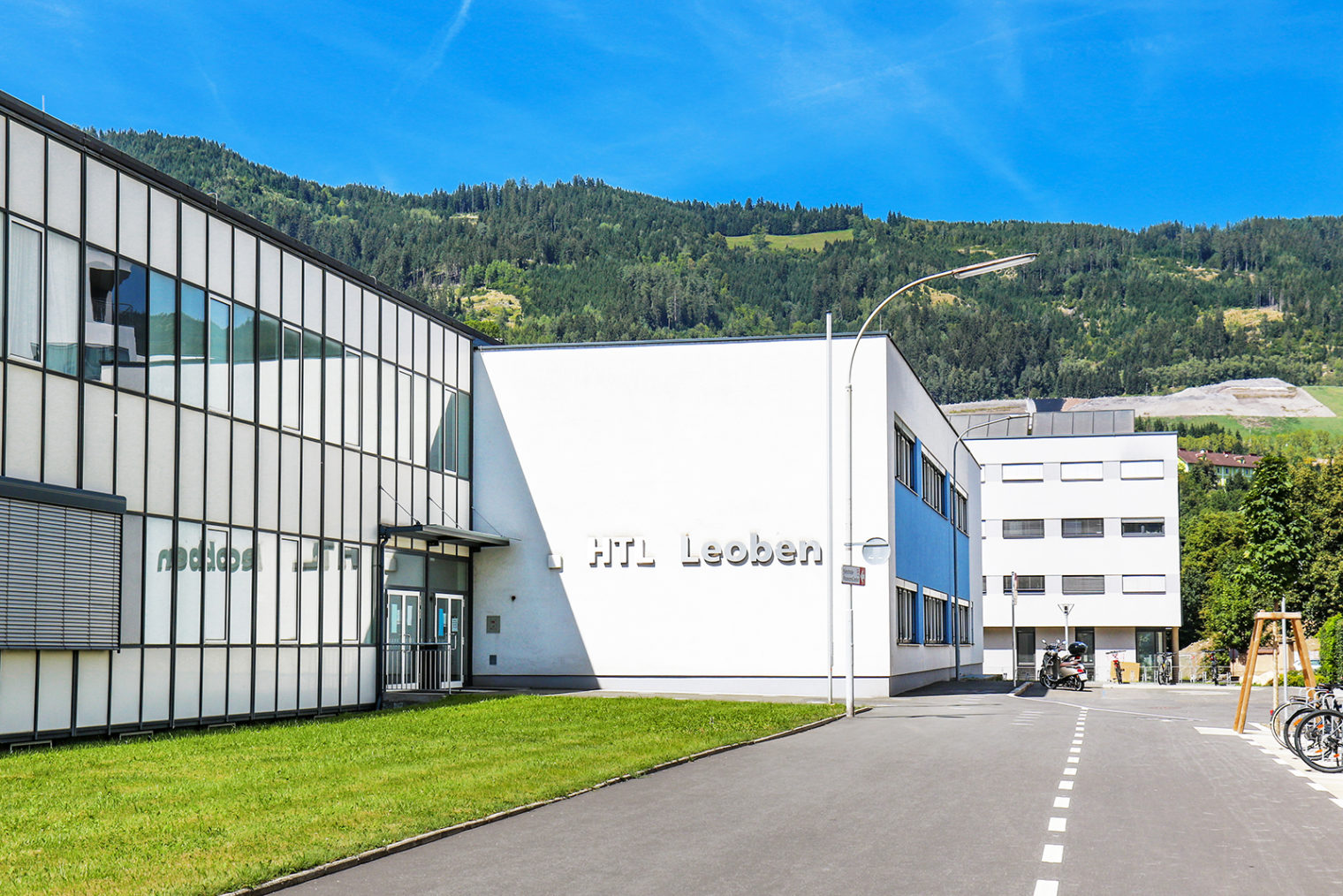 Exterior view of the HTL Leoben