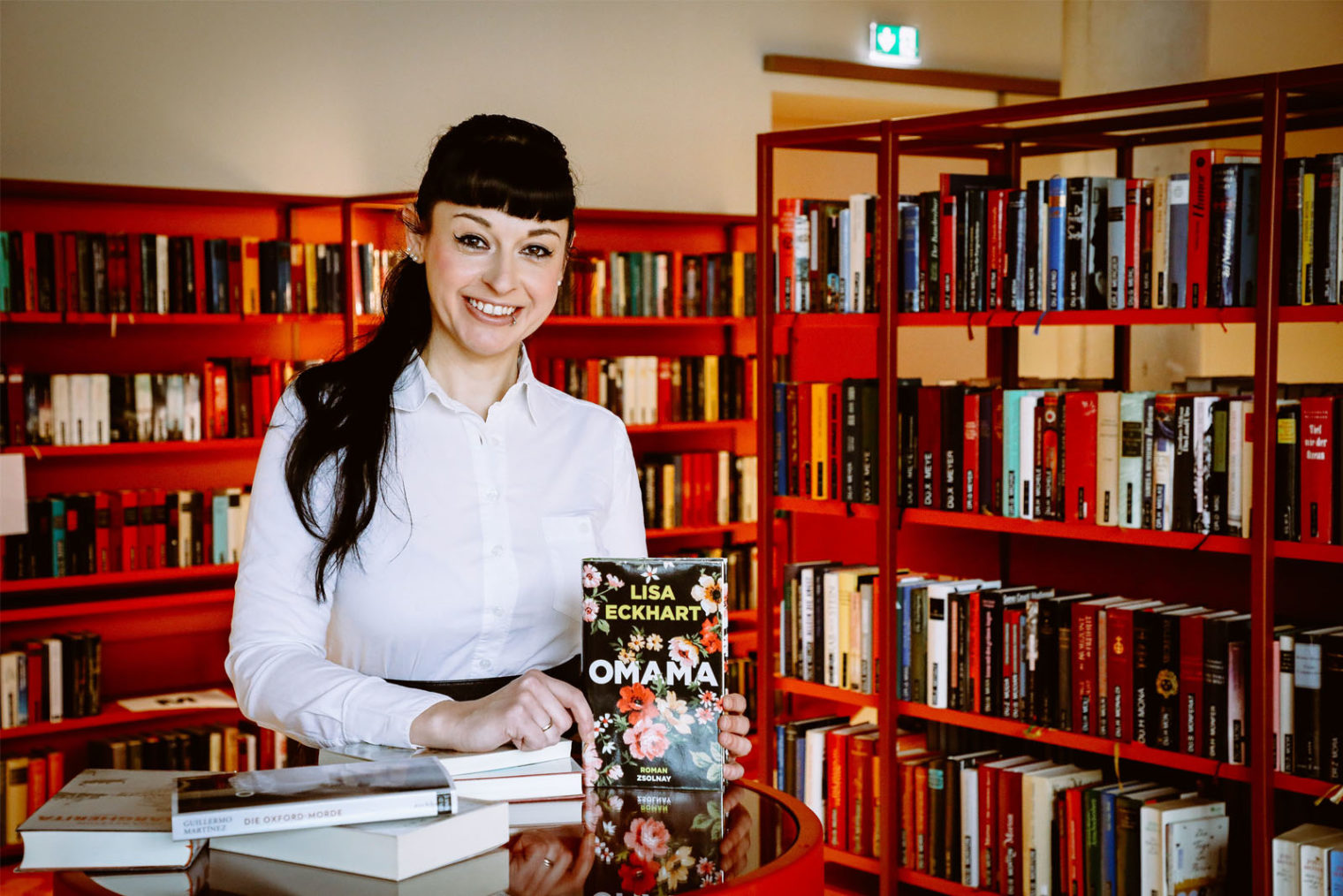 Porträt Corinna Schaffer-Warga in der neuen Stadtbibliothek