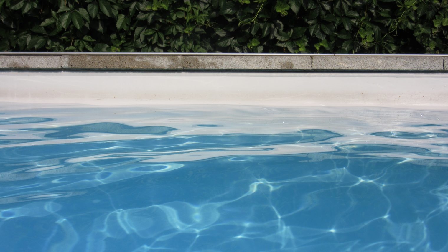 Symbolbild Pool