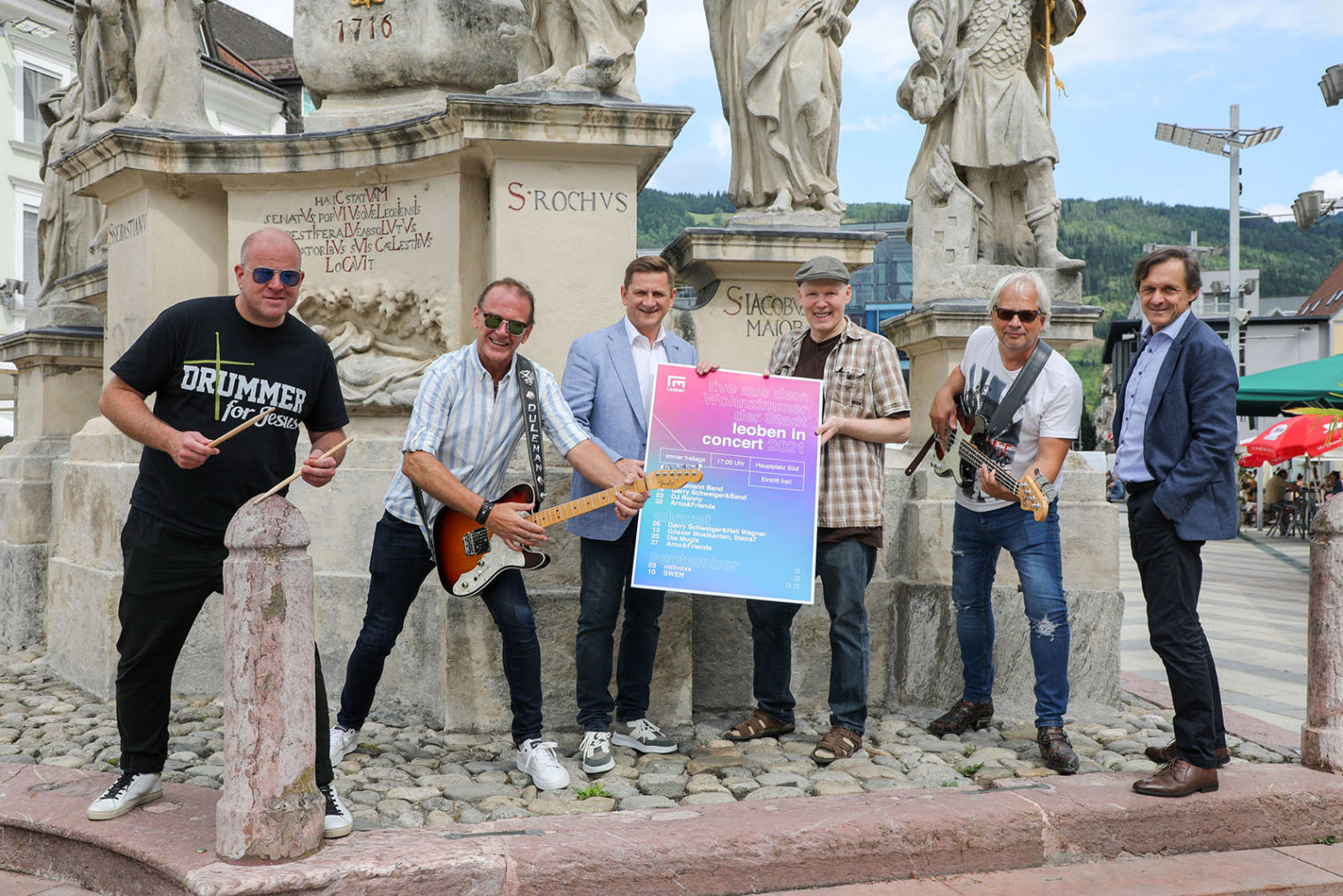Gruppenbild Musiker und Stadtverantwortliche