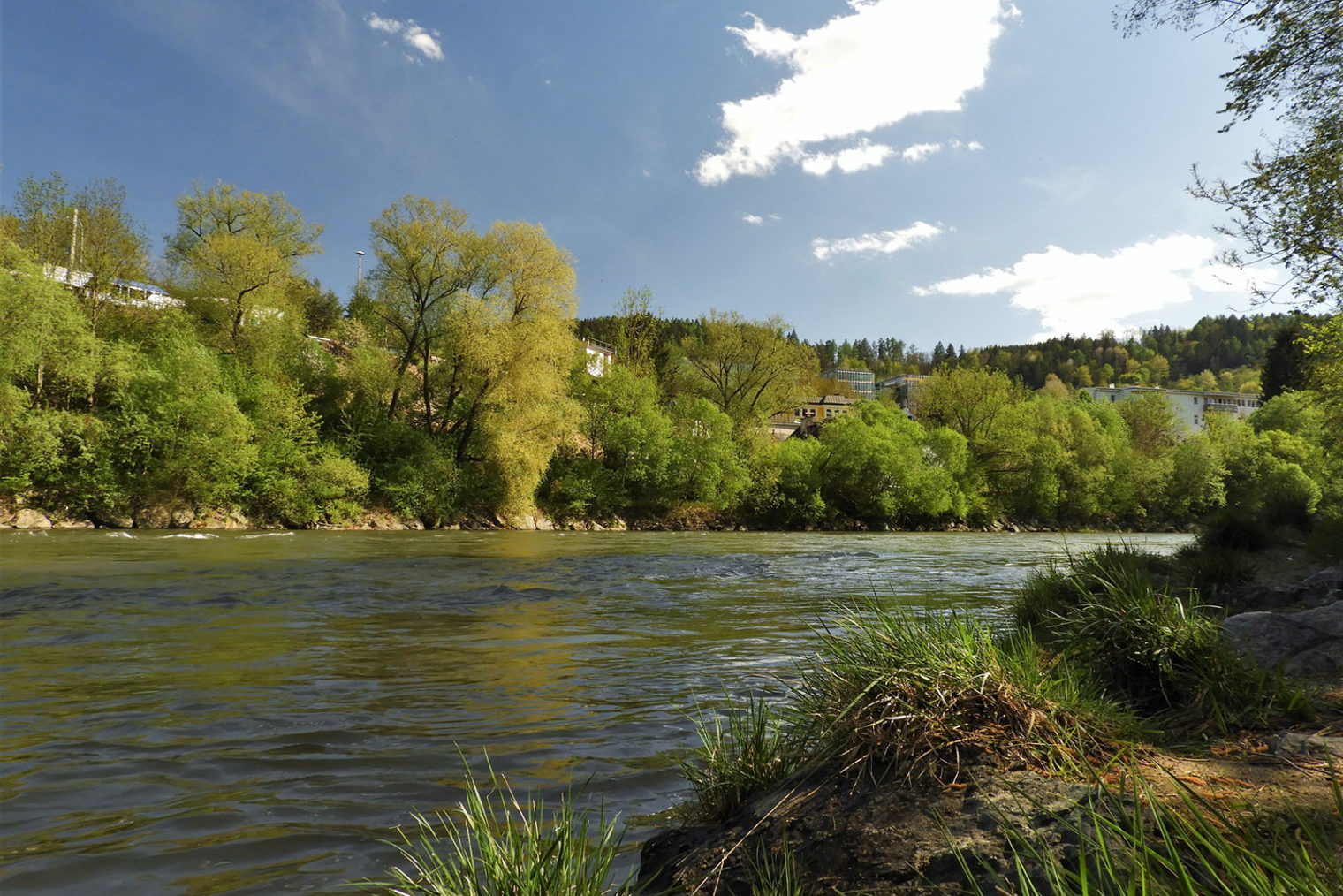 Aufnahmen des Murraums Leoben bei sonnigem Wetter