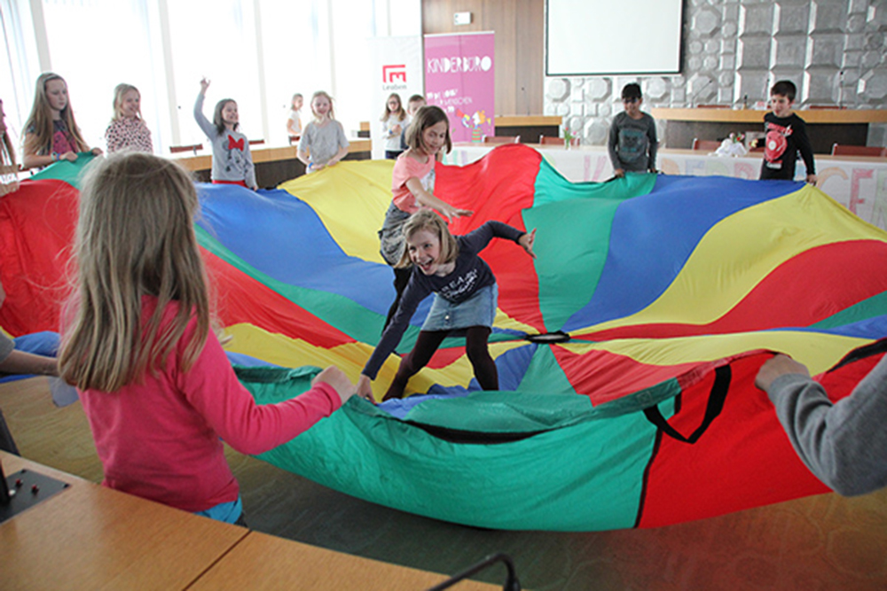spielende Kinder